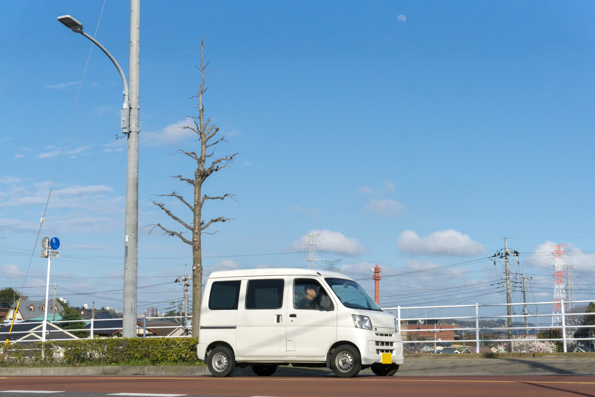 たくさんの荷物が入った倉庫